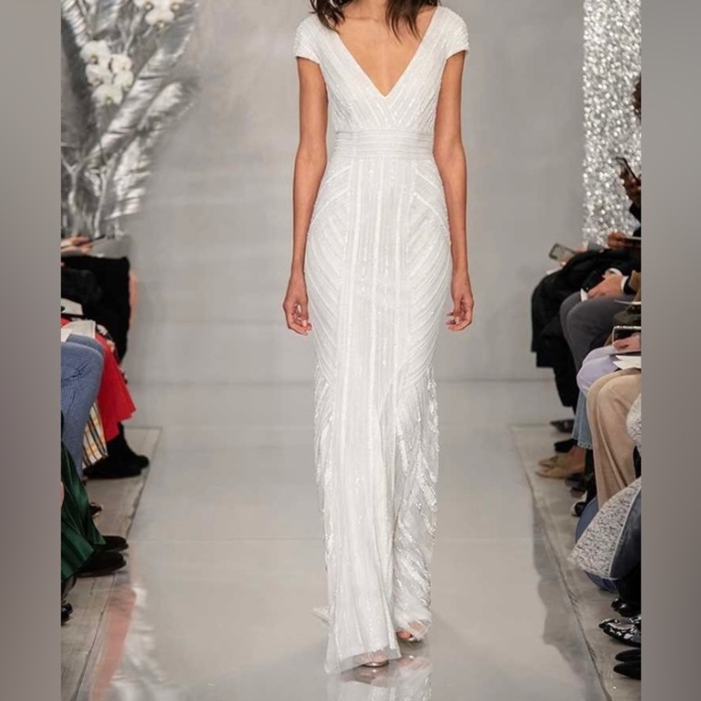 Theia Couture Bridal Gown. Beautiful. New. Never Worn. Street size 12.